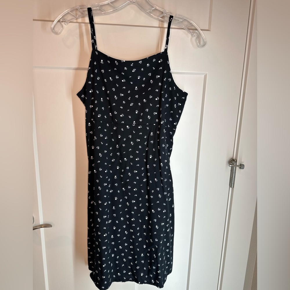 Cutie Black Girls 14 Black Ditsy Floral Sundress Smocked Back‎